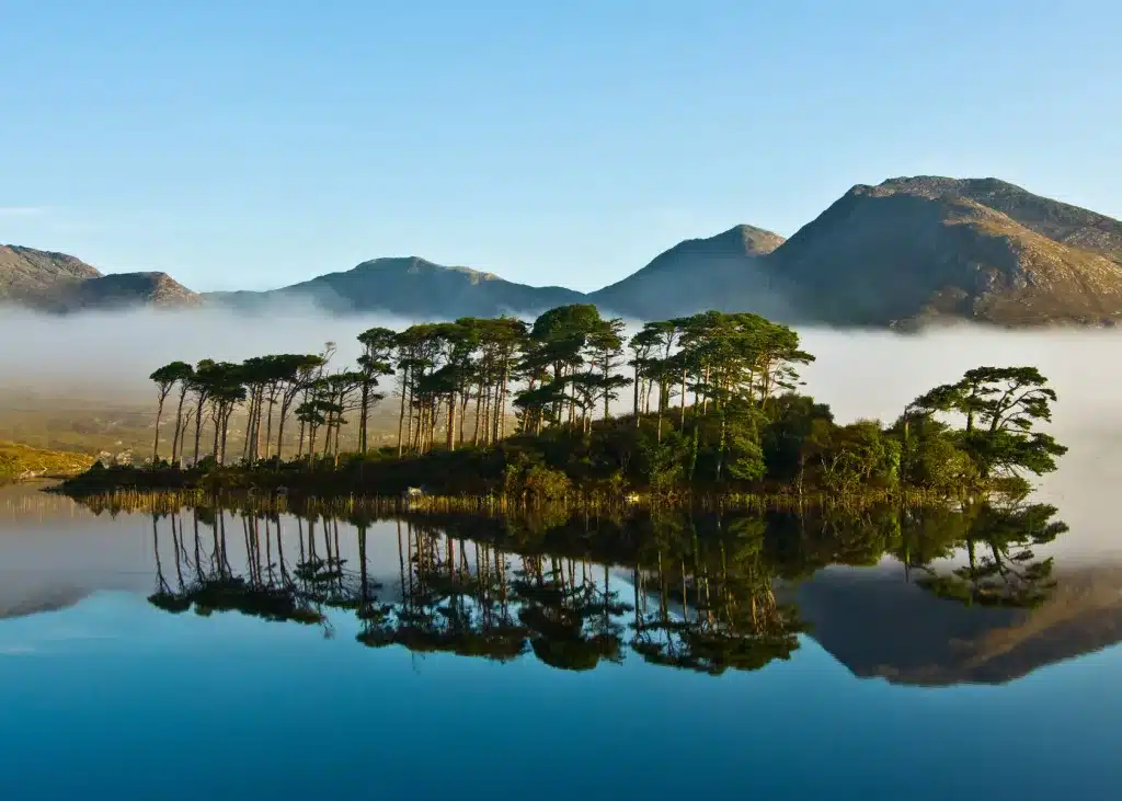 Bay Coast - Derryclare Lake, Connemara_Web Size